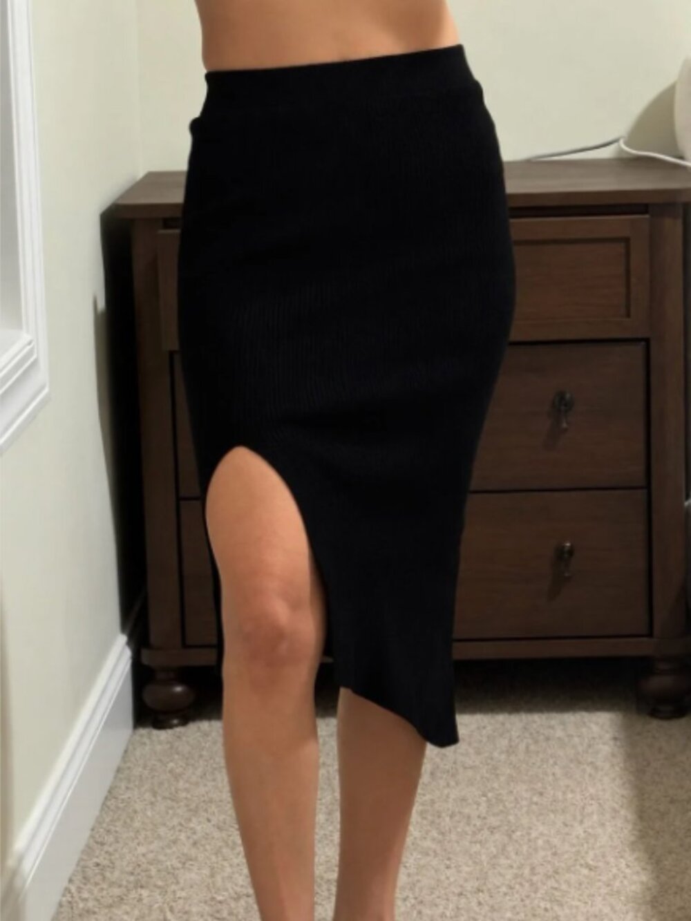 White Fox With Confidence Midi Skirt w/ Slit Ribbed Black XS